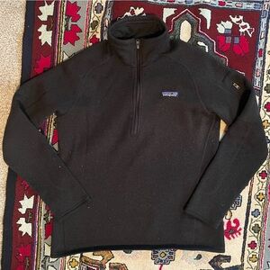 Patagonia women’s better sweater fair condition medium black